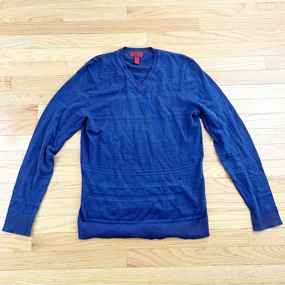 Alfani Men’s Blue Slim Fit V‎ Neck Sweater Size Small
